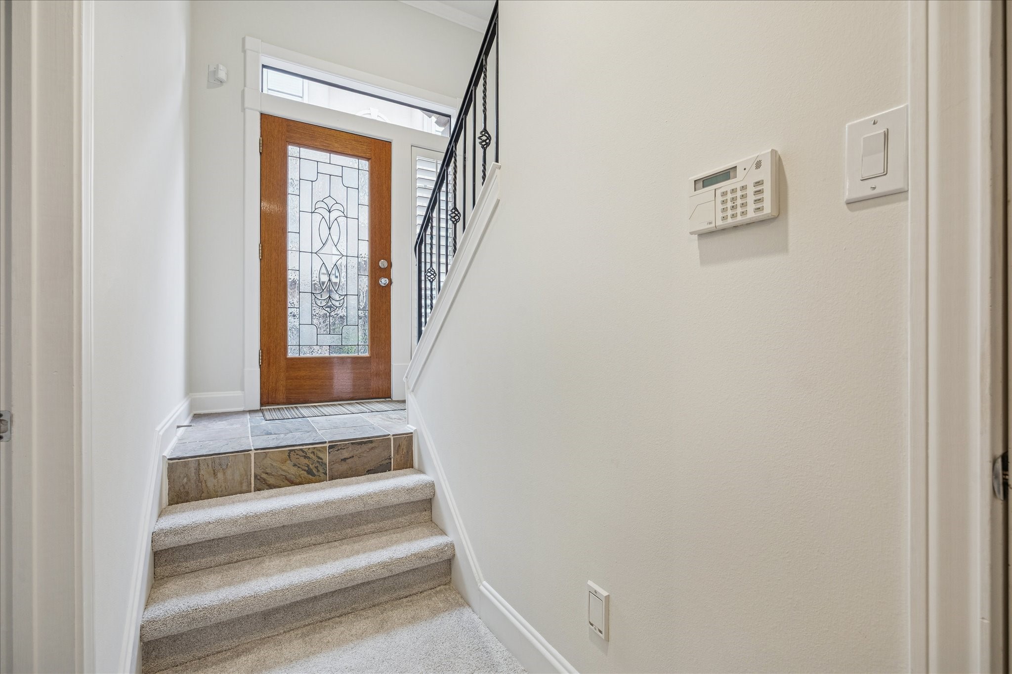2422 Dorrington Street, Unit B Houston, TX 77030 - Photo 5 of 20 View of the front door from the downstairs hallway.