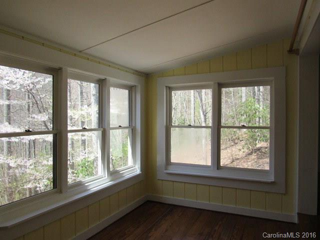 40 Pine Point Road Spruce Pine, NC 28777 - Photo 16 of 19 Gallery Image 16