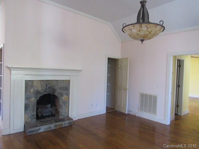 40 Pine Point Road Spruce Pine, NC 28777 - Photo 8 of 19 Gallery Image 8