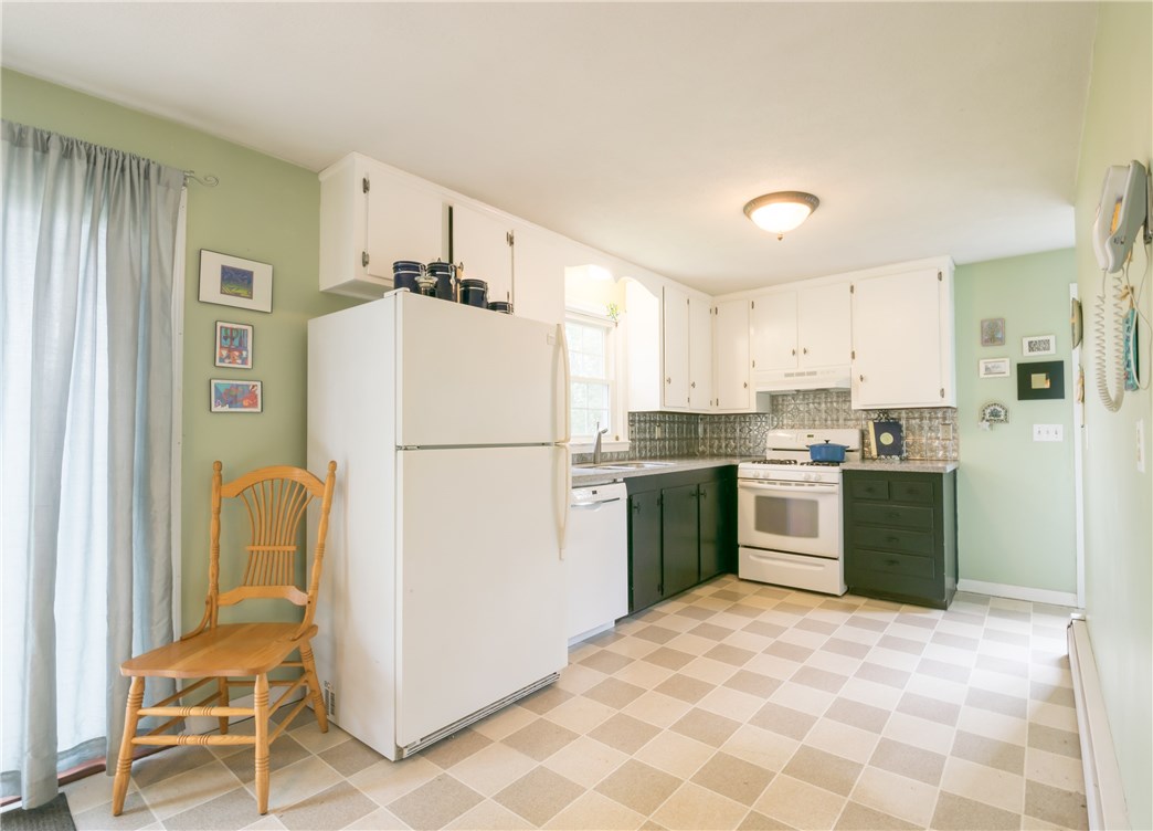 61 Old River Road Lincoln, RI 02865 - Photo 8 of 23 Gallery Image 8