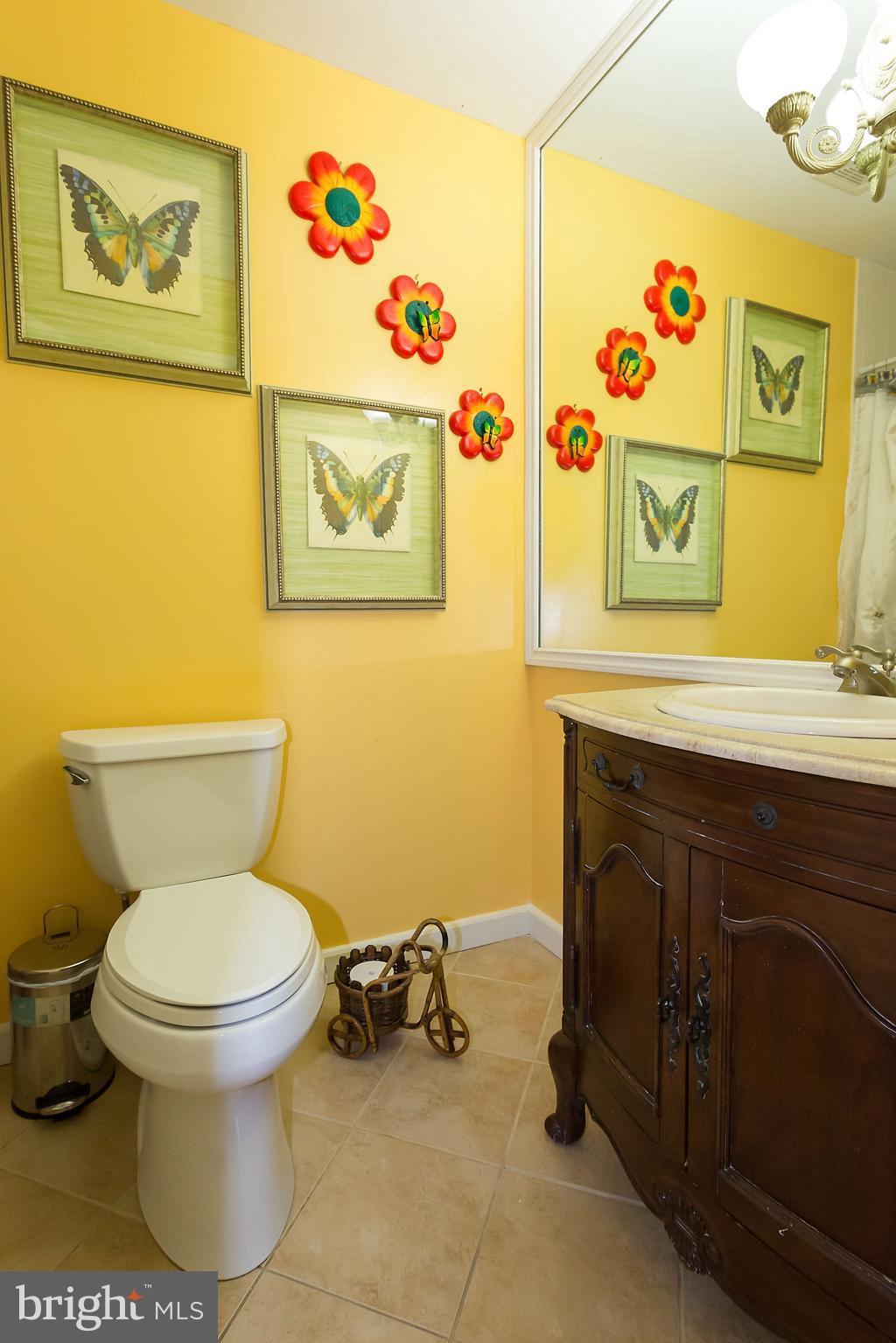 13245 Sturbridge Road Woodbridge, VA 22192 - Photo 19 of 30 Bath