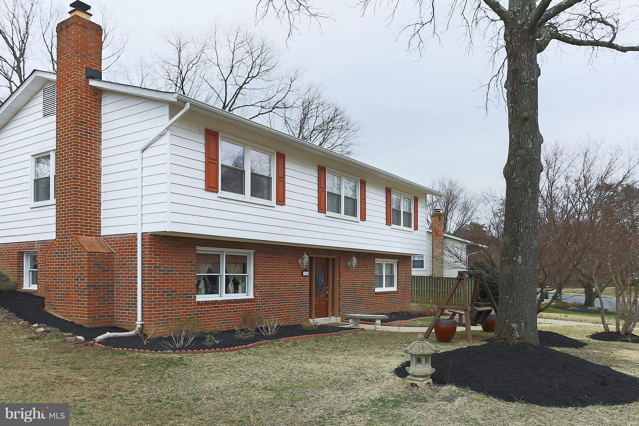 13245 Sturbridge Road Woodbridge, VA 22192 - Photo 3 of 30 Exterior (Front)