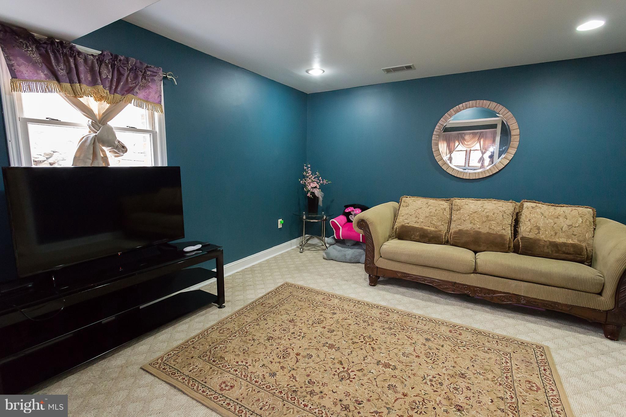 13245 Sturbridge Road Woodbridge, VA 22192 - Photo 26 of 30 Interior (General)