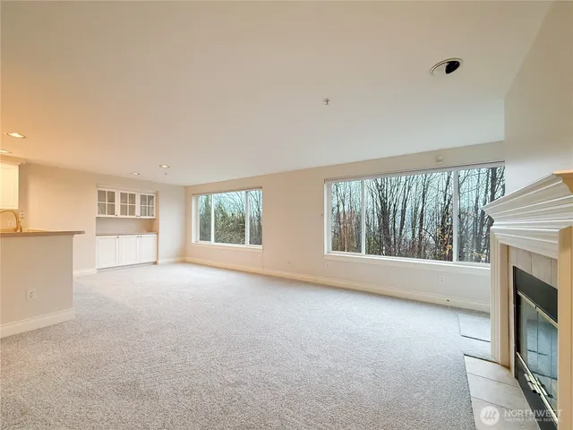 $620,000 | 2334 Thorndyke Avenue West, Unit 202, Seattle, WA 98199