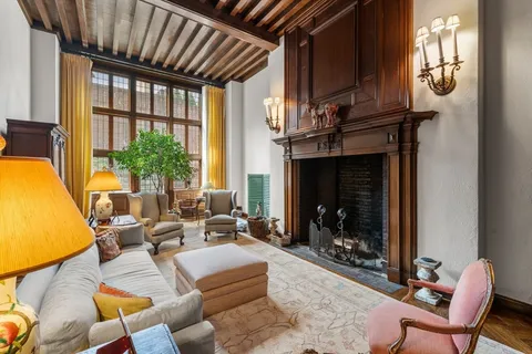 $9,450,000 | 32 Lime Street, Boston, MA 02108
