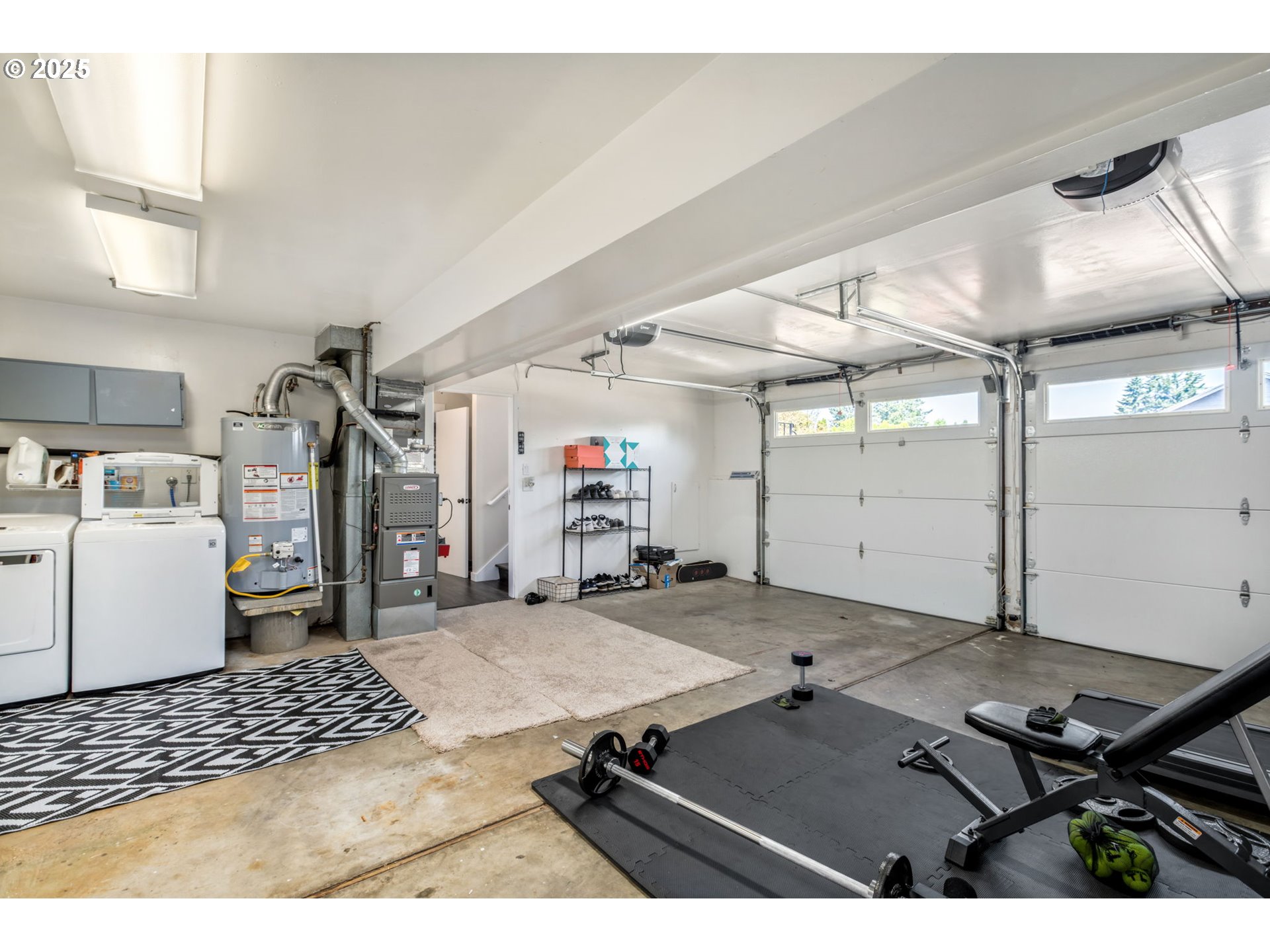 3308 Southwest Binford Lake Parkway Gresham, OR 97080 - Photo 20 of 27 Garage