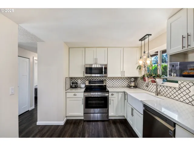 $499,999 | 3308 Southwest Binford Lake Parkway, Gresham, OR 97080