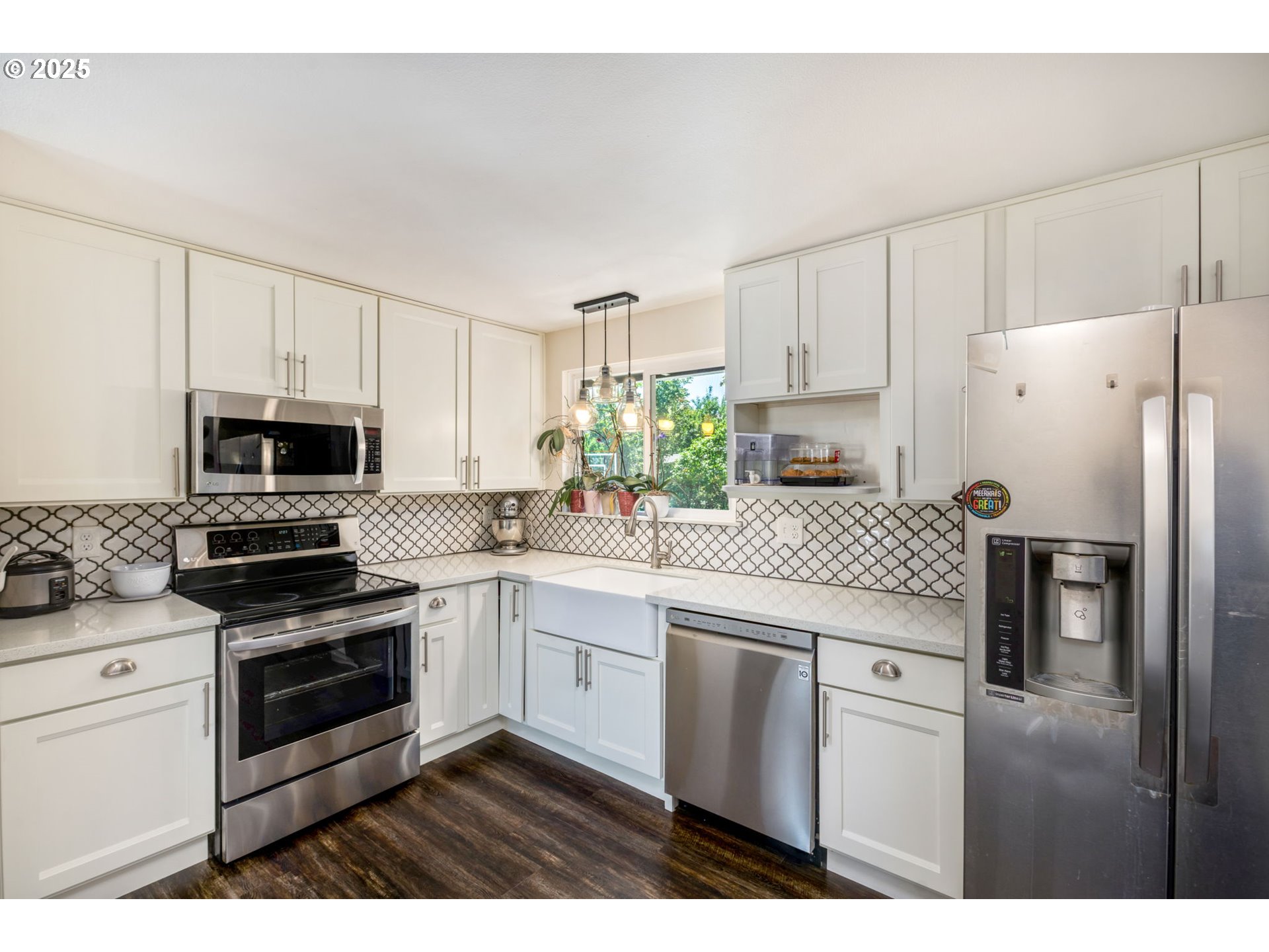3308 Southwest Binford Lake Parkway Gresham, OR 97080 - Photo 10 of 27 Kitchen