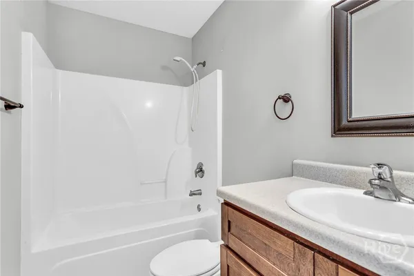 $1,975 | 226 Egret Circle, Richmond Hill, GA 31324