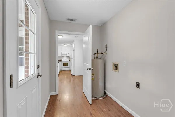 $1,975 | 226 Egret Circle, Richmond Hill, GA 31324