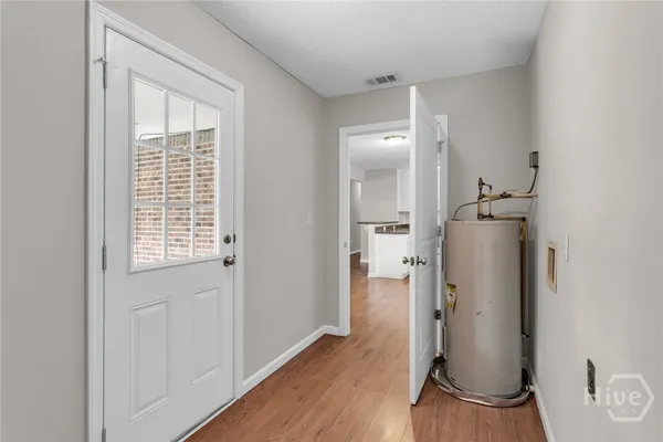 $1,975 | 226 Egret Circle, Richmond Hill, GA 31324