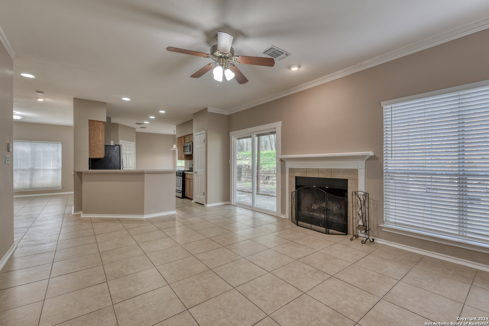 3723 Colter Road San Antonio, TX 78247 - Photo 4 of 16