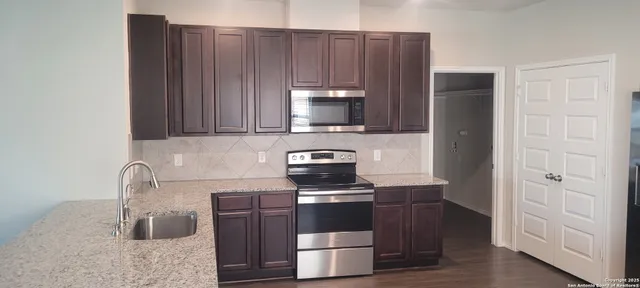 $2,195 | 218 Saddle Park, Cibolo, TX 78108