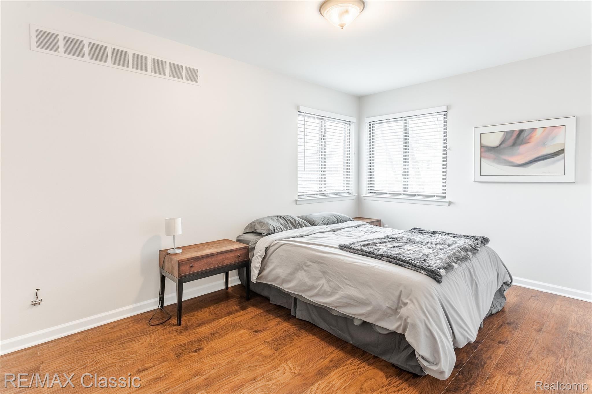 5151 Patrick Road West Bloomfield, MI 48322 - Photo 37 of 43 Patrick-28.jpg