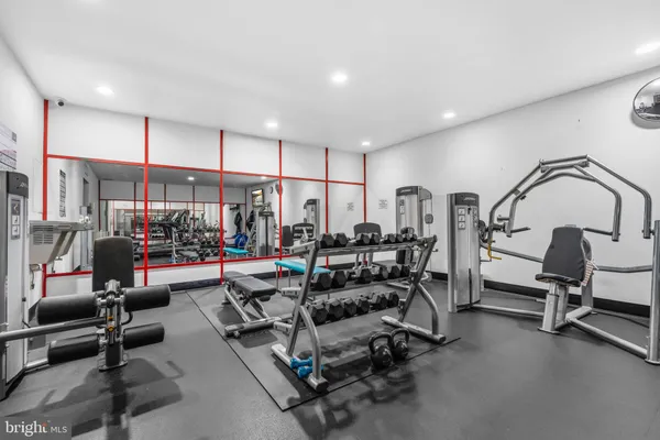 $413,900 | 6101 Edsall Road, Unit 602, Alexandria, VA 22304
