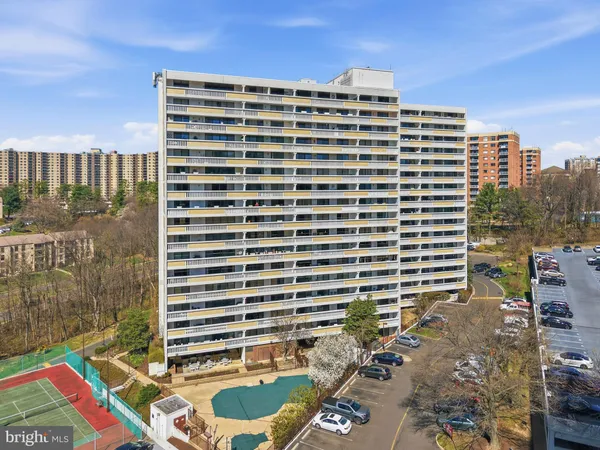 $413,900 | 6101 Edsall Road, Unit 602, Alexandria, VA 22304