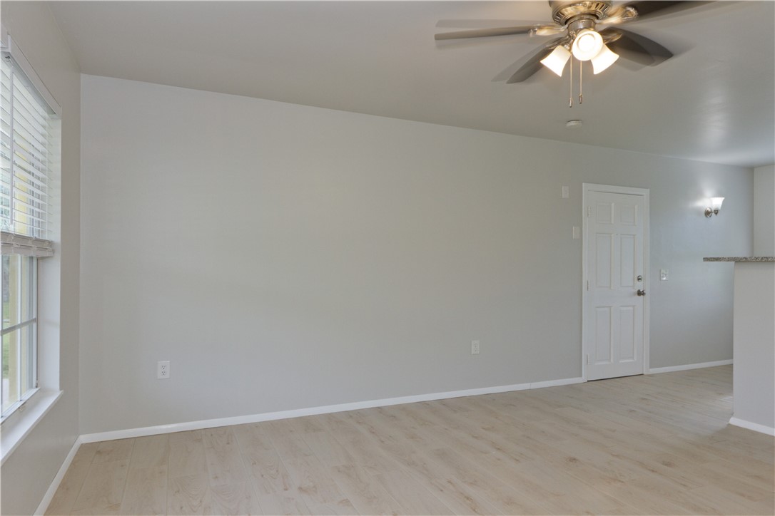 1660 6th Avenue Vero Beach, FL 32960 - Photo 5 of 25