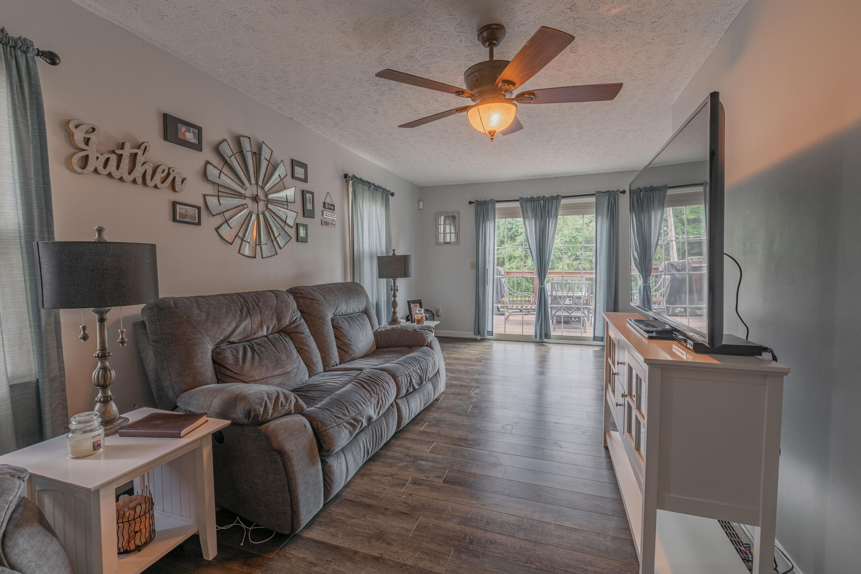 128 Locust Ridge Road Frankfort, KY 40601 - Photo 4 of 28 2S7A4109-HDR