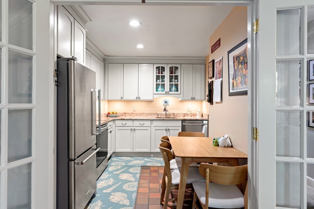 1083 Beacon Street, Unit 3 Brookline, MA 02446 - Photo 12 of 24