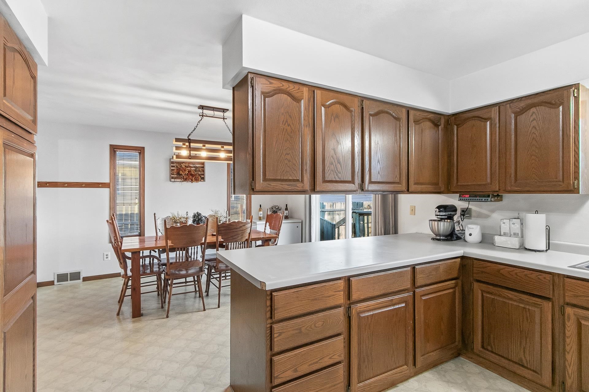 709 DeWitt Street Portage, WI 53901 - Photo 17 of 37