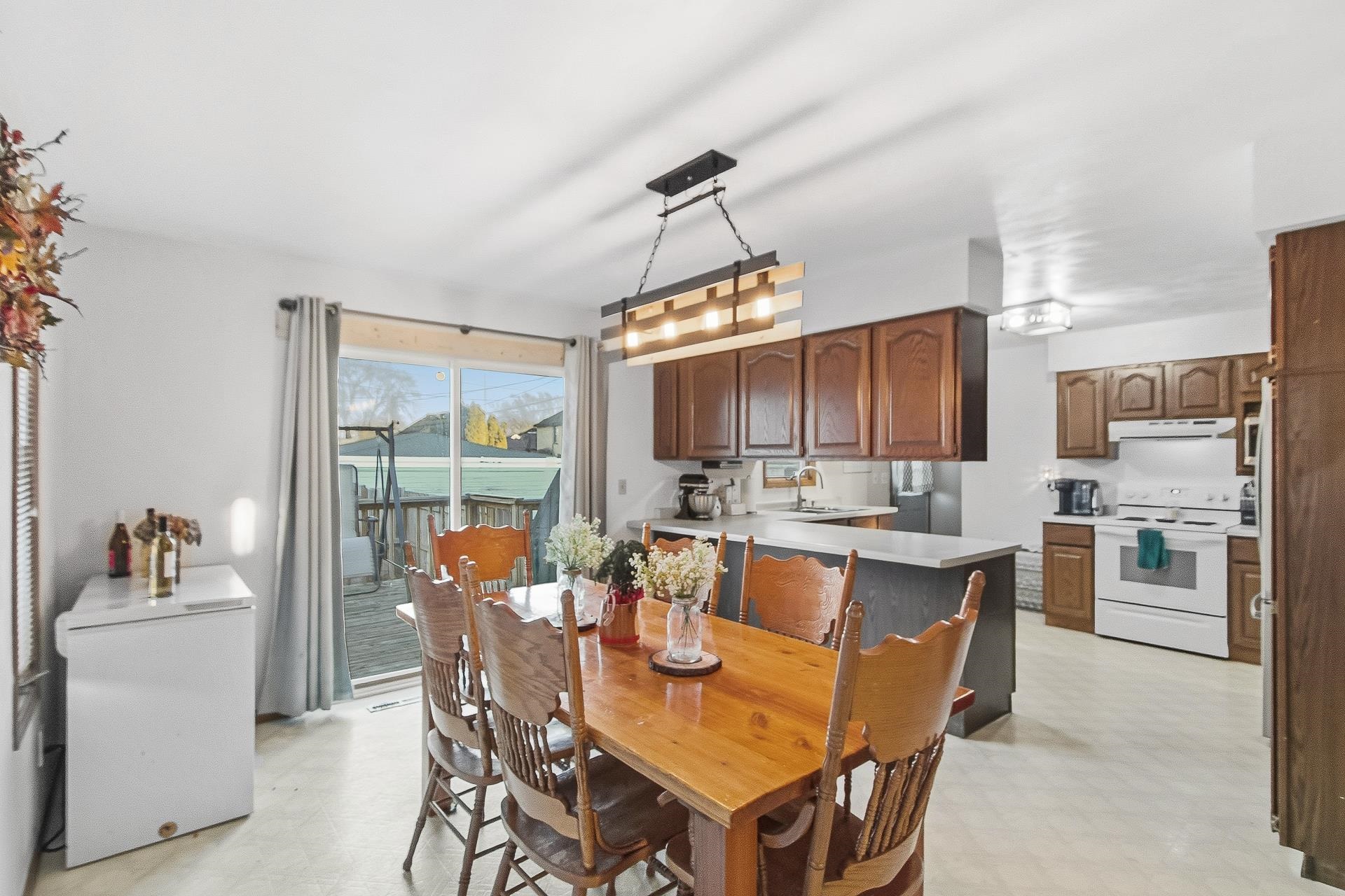 709 DeWitt Street Portage, WI 53901 - Photo 19 of 37