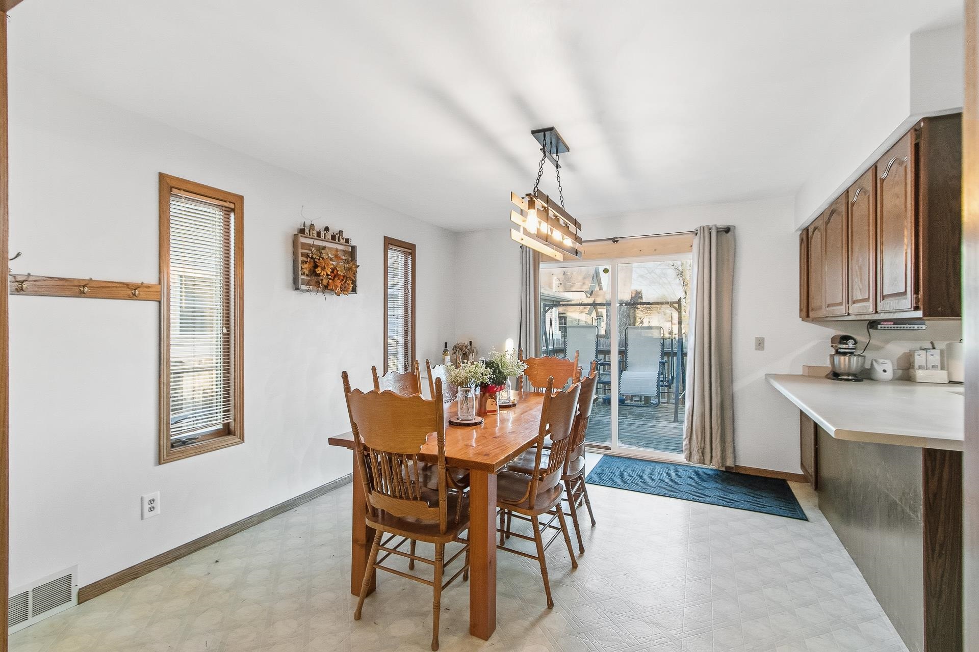 709 DeWitt Street Portage, WI 53901 - Photo 20 of 37