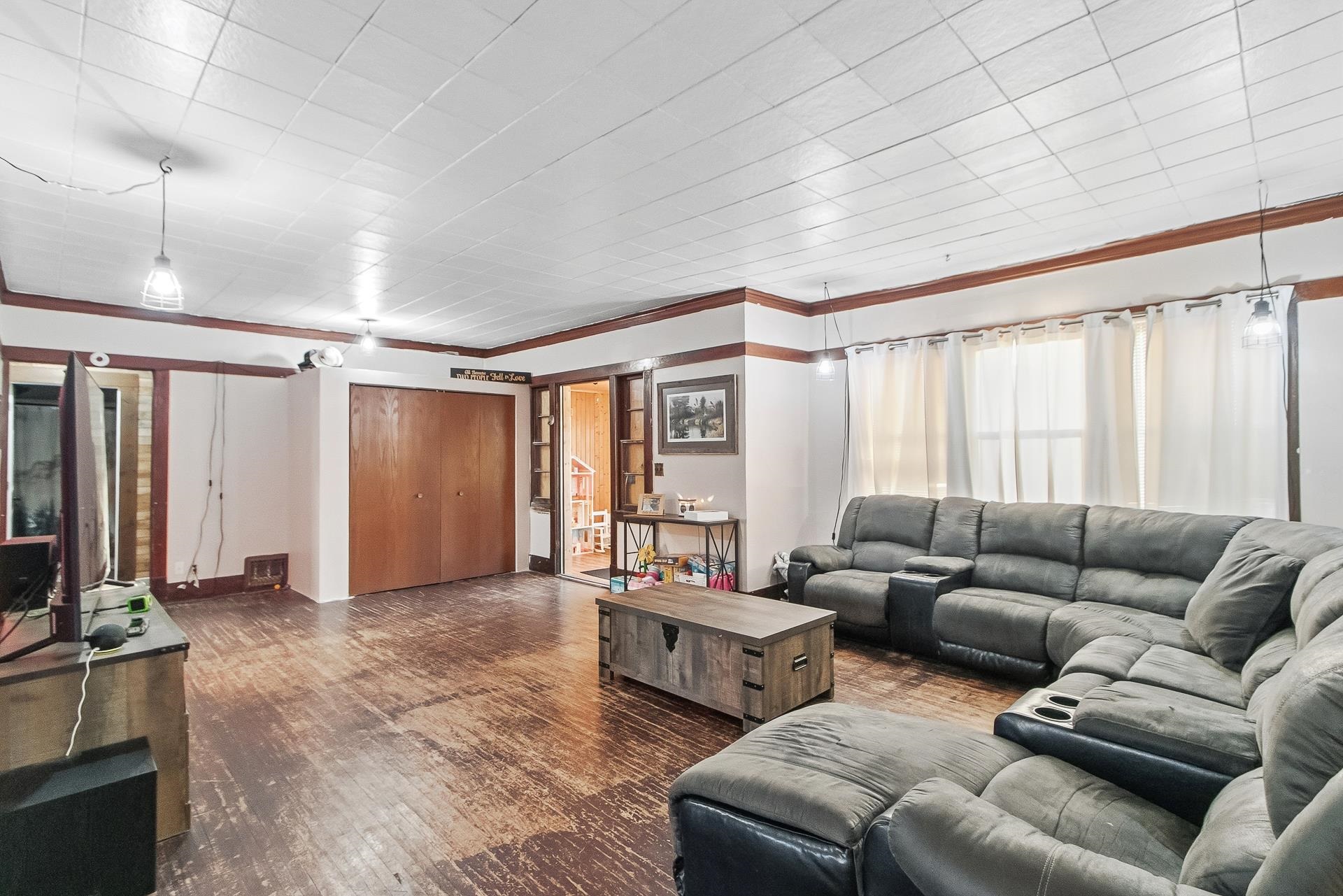 709 DeWitt Street Portage, WI 53901 - Photo 23 of 37