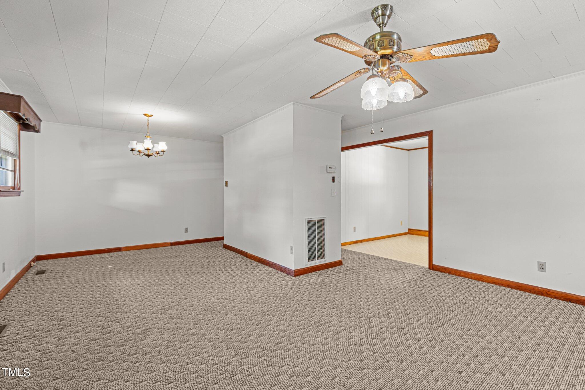 727 Doug Street Roxboro, NC 27573 - Photo 4 of 22 2-web-or-mls-8Y3A0127 (1)