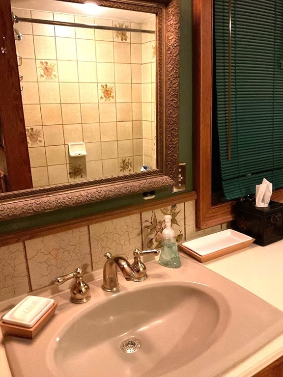 17 South Main Street Petersham, MA 01366 - Photo 18 of 24 a bathroom with a sink and a mirror