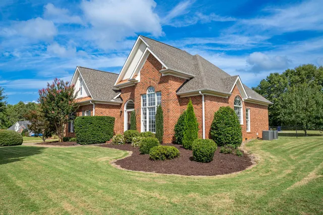 $399,900 | 280 Heather Glen Drive, Boiling Springs, SC 29316