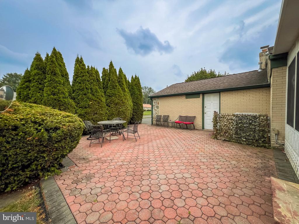 3950 Sidney Road Huntingdon Valley, PA 19006 - Photo 41 of 48 Rear View