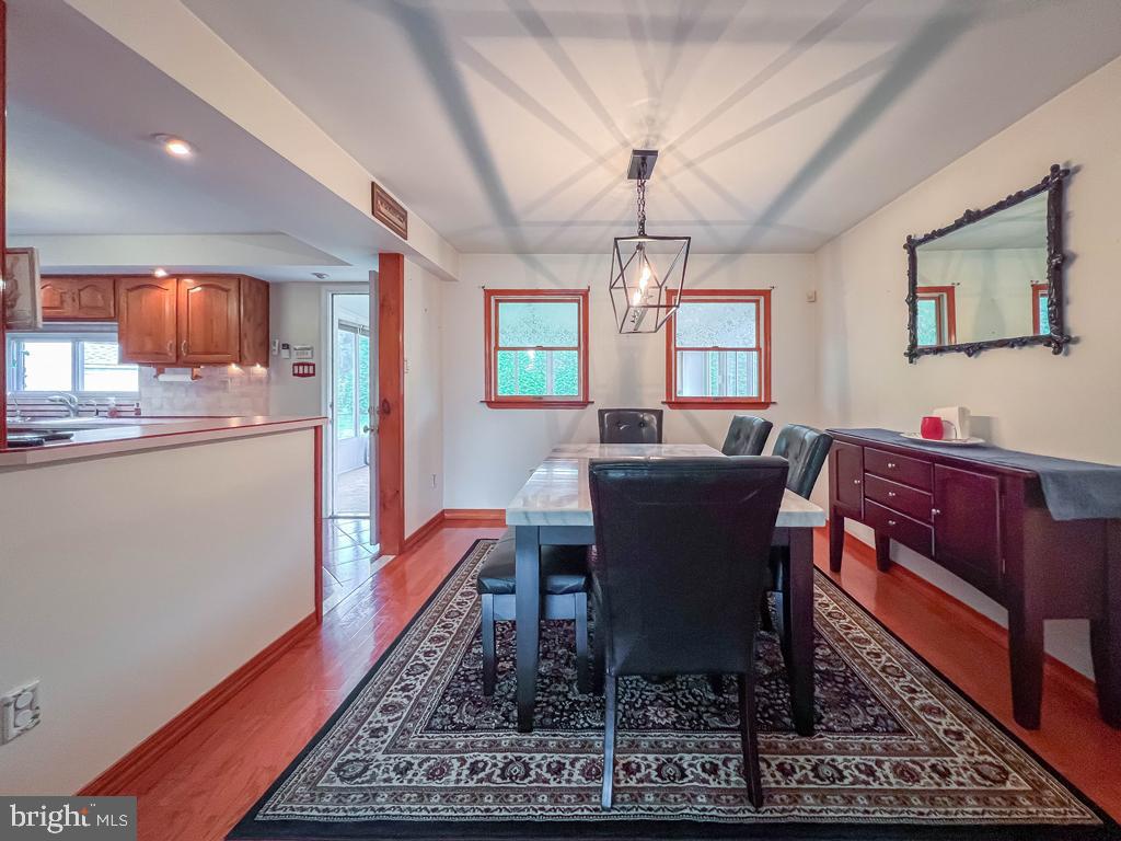 3950 Sidney Road Huntingdon Valley, PA 19006 - Photo 9 of 48 Dining Room