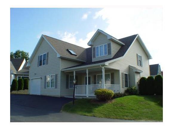 28 Spring Pond Circle, Unit 28 York, ME 03909 - Photo 1 of 1 Gallery Image 1