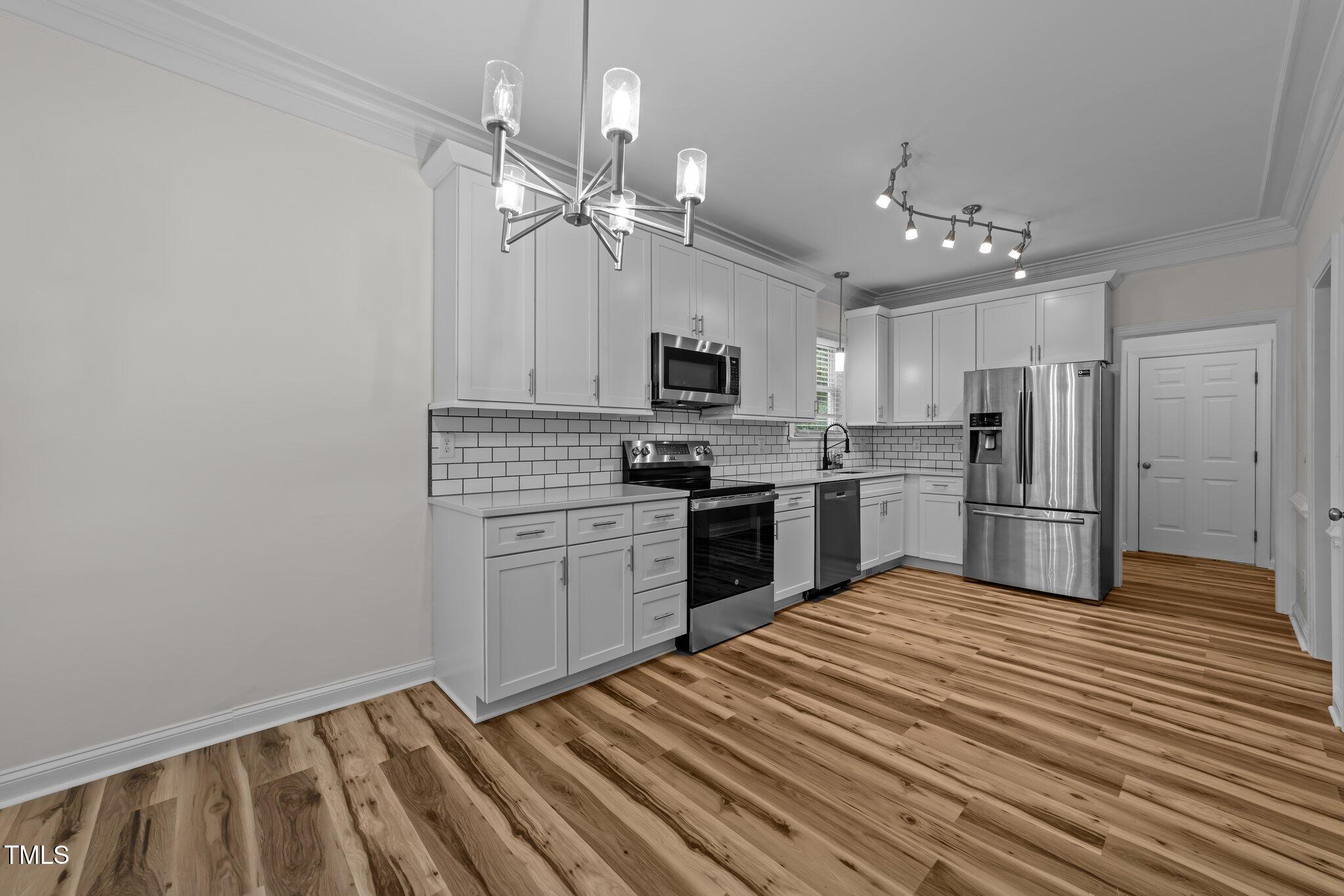 2913 Coxindale Drive Raleigh, NC 27615 - Photo 10 of 41 Kitchen