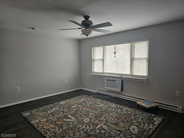 a view of a window in an empty room