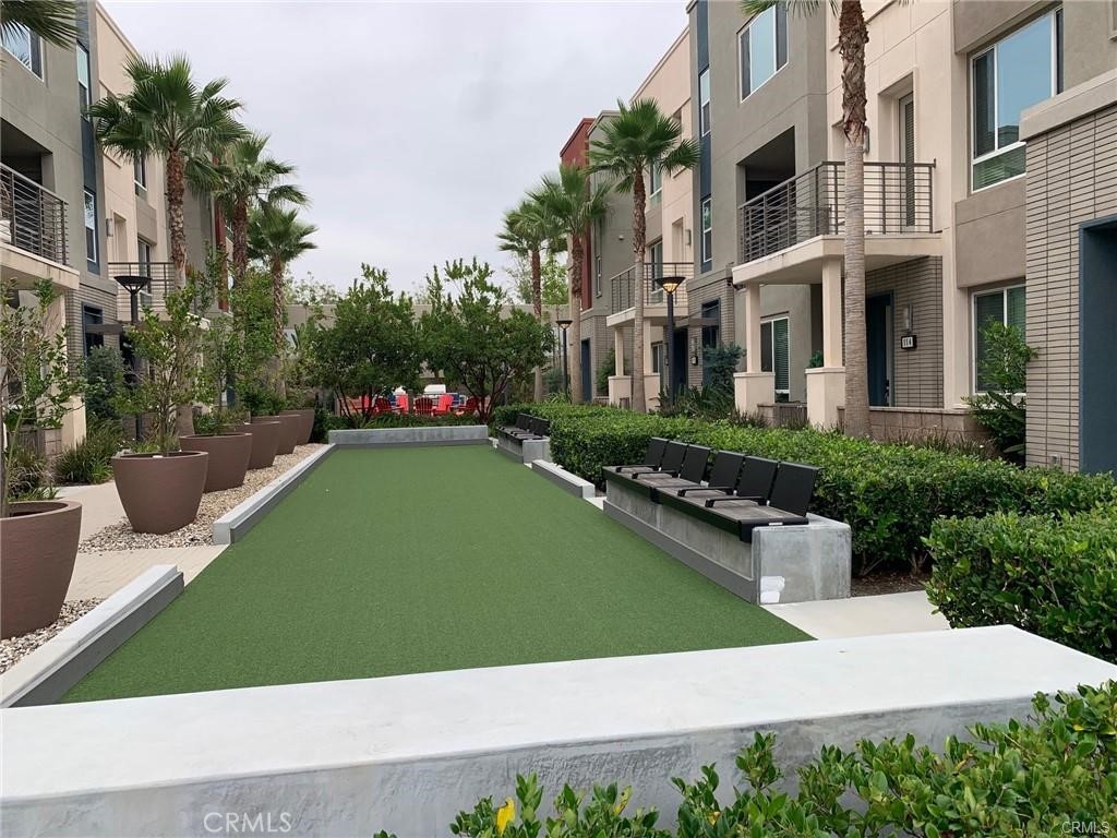120 Citysquare Irvine, CA 92614 - Photo 13 of 13 a view of a patio with plants and chairs