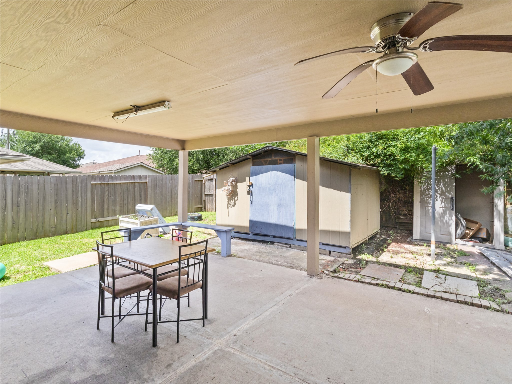 10515 Ince Lane Houston, TX 77040 - Photo 4 of 30 Backyard with cover patio