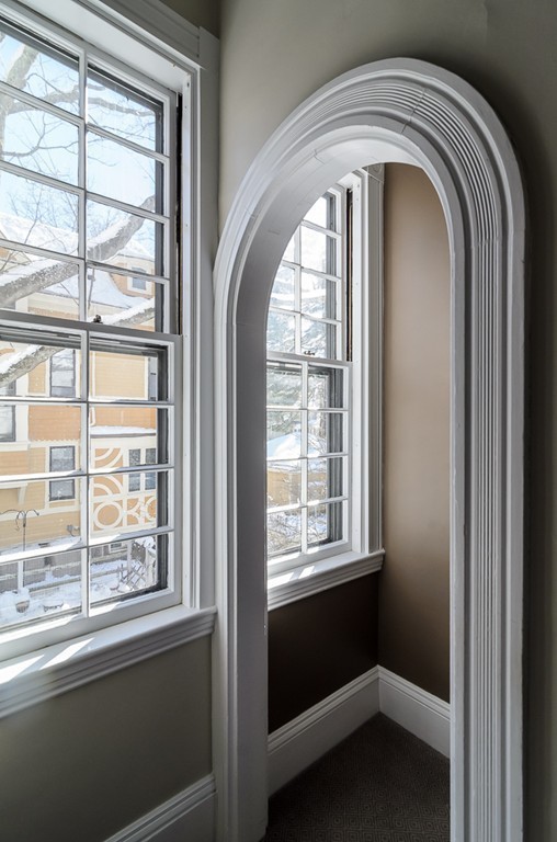 9 Cottage Street Wellesley, MA 02482 - Photo 5 of 22