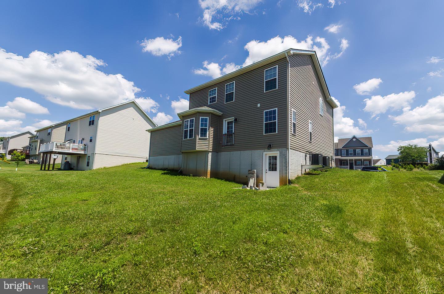 43 Reprisal Road Inwood, WV 25428 - Photo 4 of 52