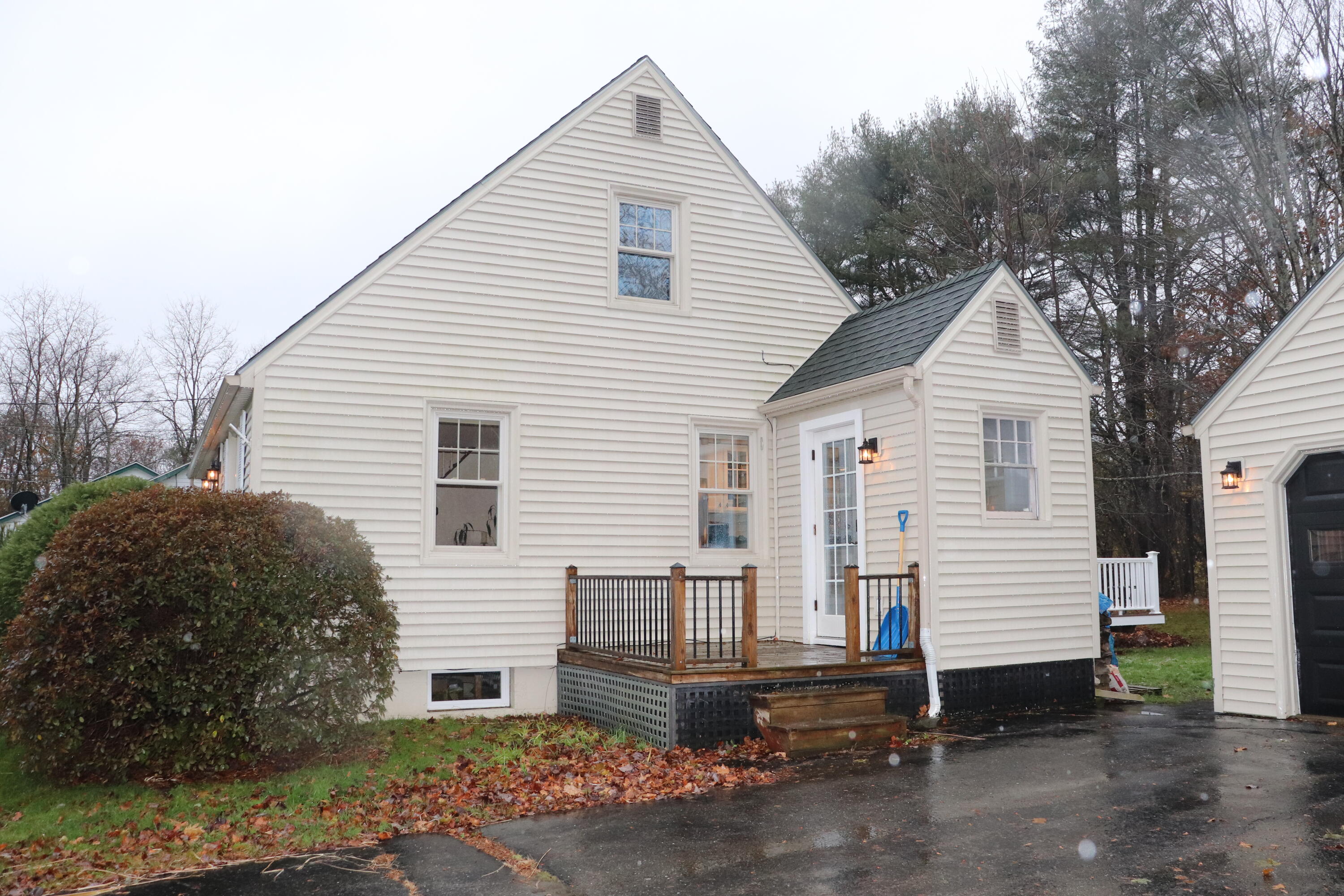 104 Old County Road Hampden, ME 04444 - Photo 3 of 38 3