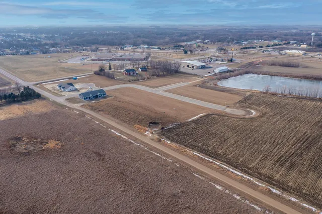 $5,000 | 113 Bluestem Drive, Blue Earth, MN 56013