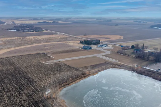 $5,000 | 113 Bluestem Drive, Blue Earth, MN 56013