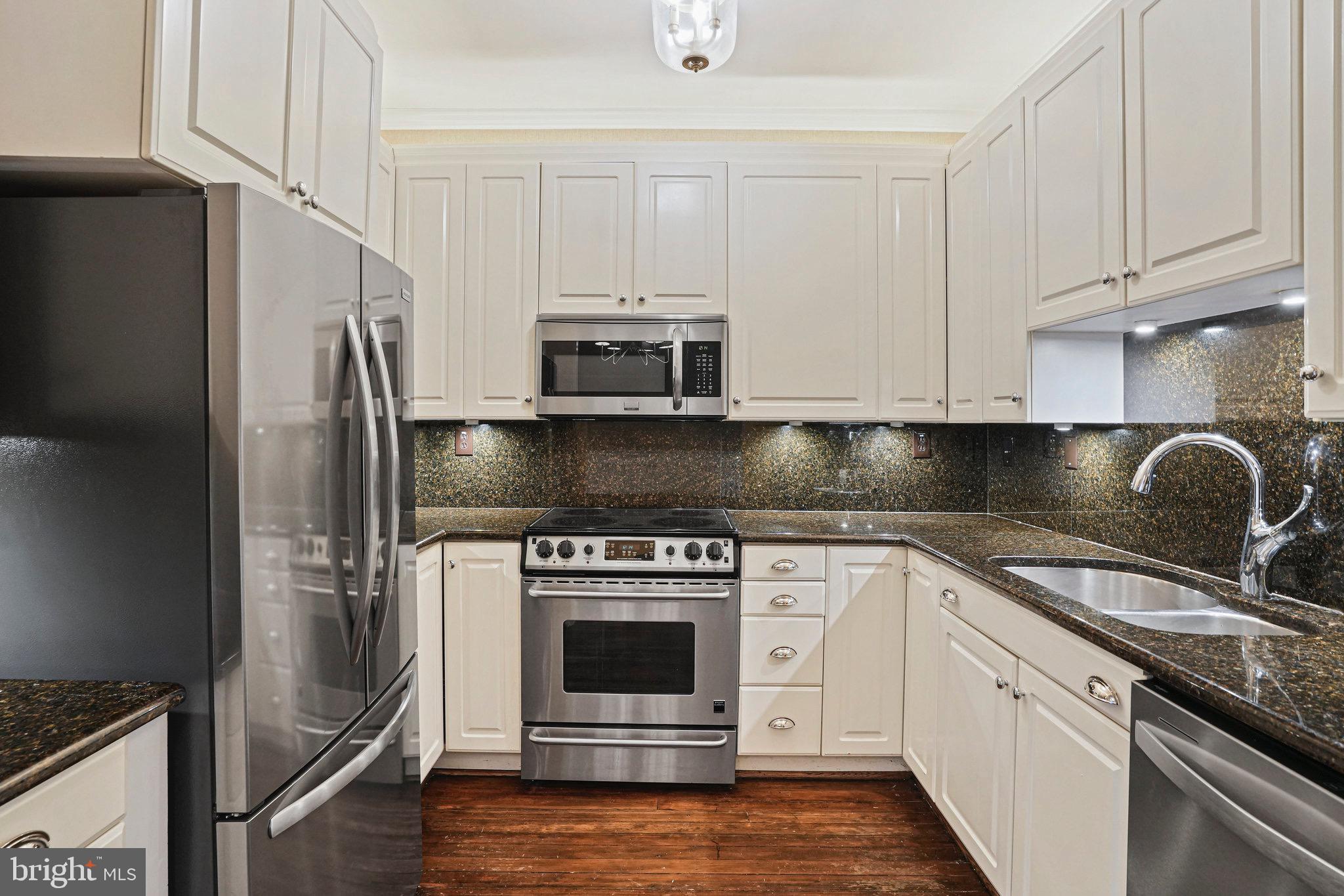 1850 Kalorama Road Northwest, Unit A Washington, DC 20009 - Photo 10 of 35 Kitchen