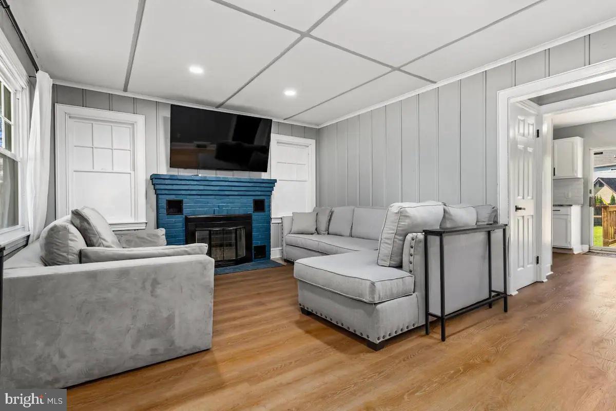 Main floor living room