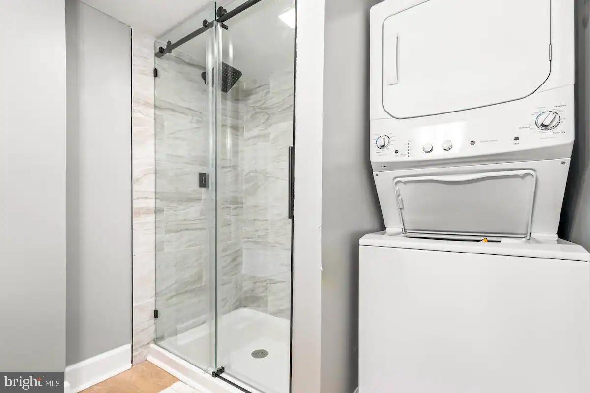 301 Beverley Place Edgewater, MD 21037 - Photo 12 of 42 Basement bathroom