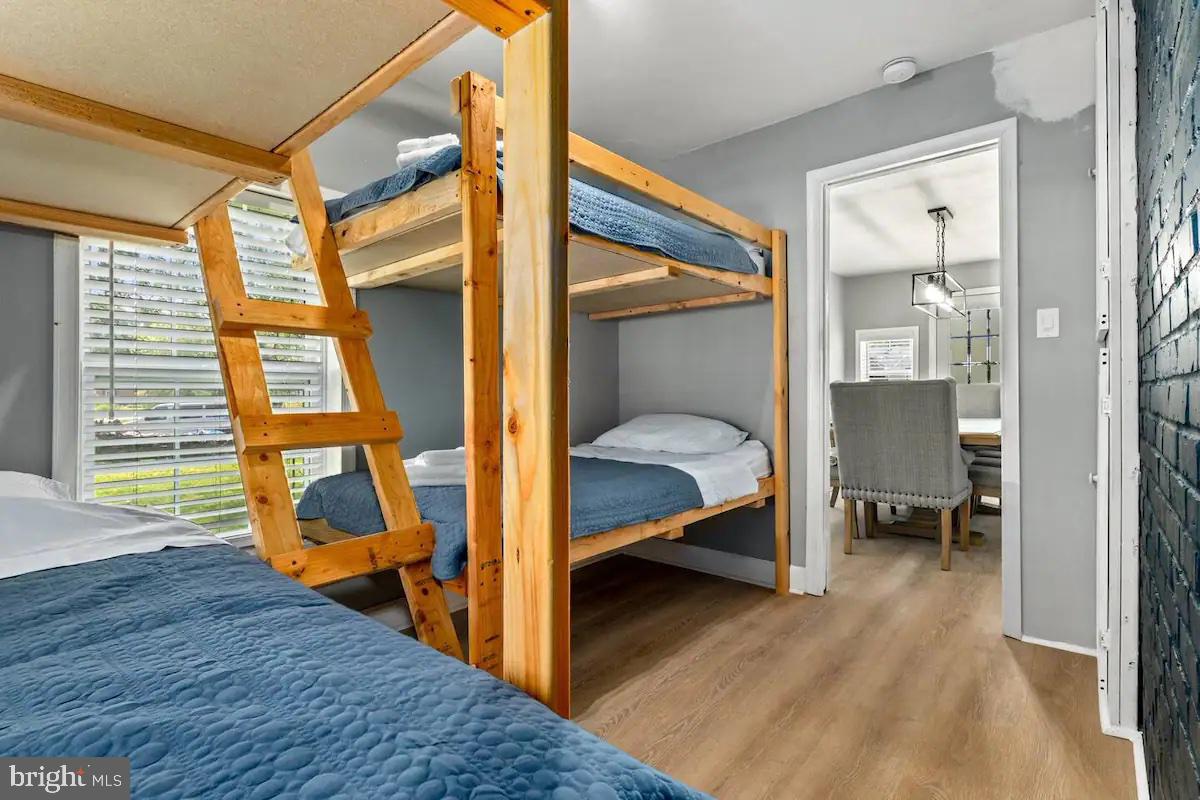 301 Beverley Place Edgewater, MD 21037 - Photo 21 of 42 Main floor bedroom