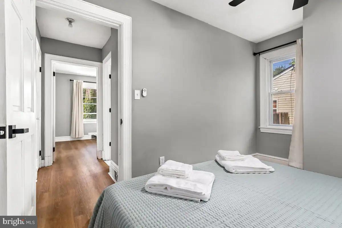 301 Beverley Place Edgewater, MD 21037 - Photo 35 of 42 Main floor bedroom