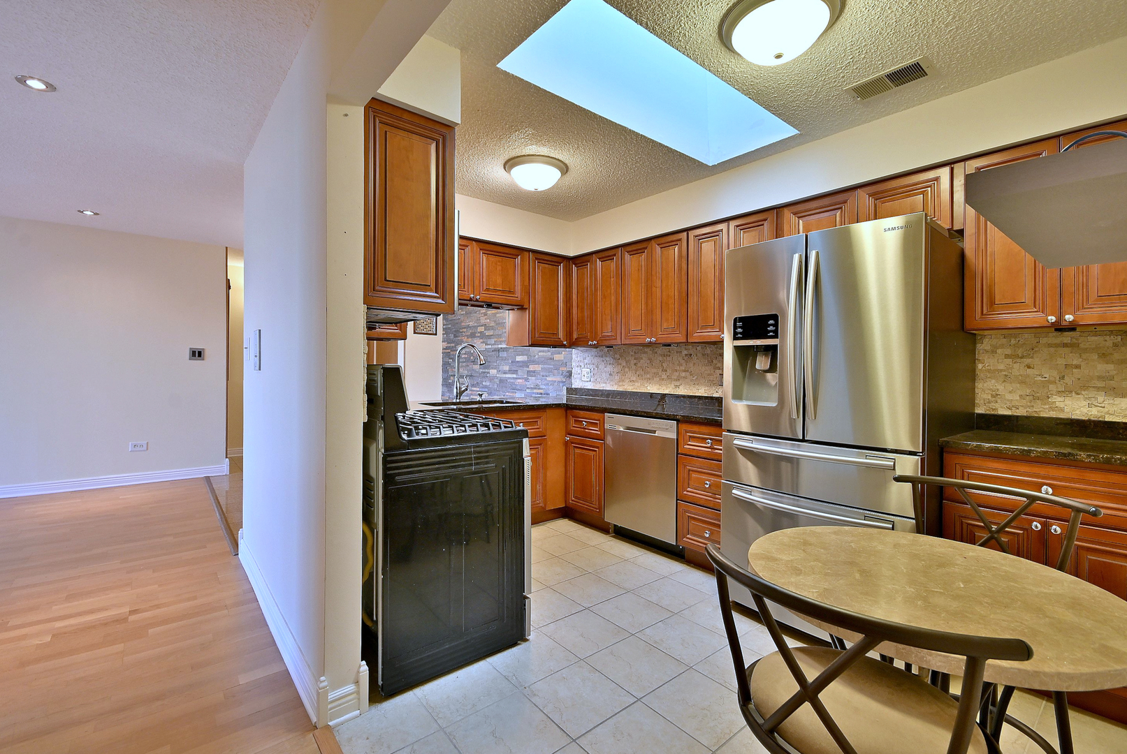 10512 Ridge Cove Drive, Unit 31C Chicago Ridge, IL 60415 - Photo 14 of 30 Gallery Image 14
