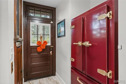 $1,150,000 | 445 Algonquin Place, Webster Groves, MO 63119