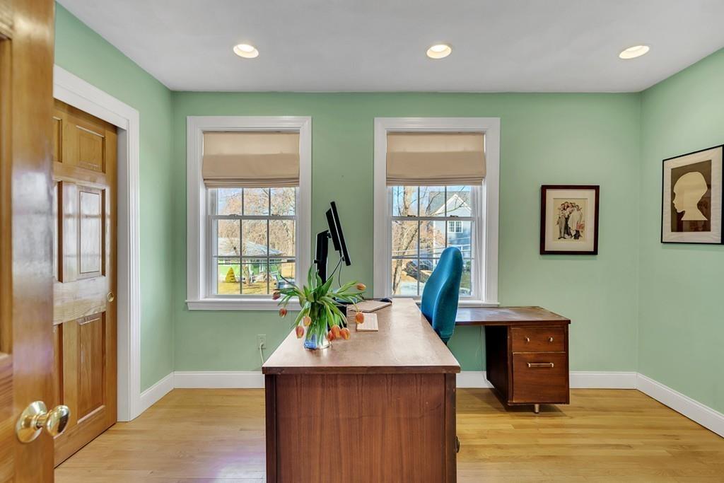 192 Virginia Road Concord, MA 01742 - Photo 24 of 37 Gallery Image 24